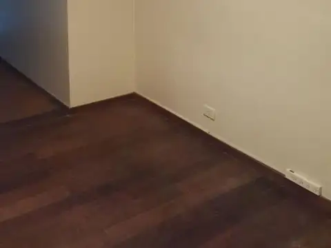 Carlos Pellegrini 1000, Piso PB