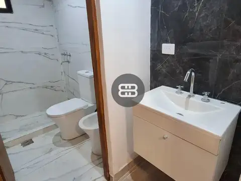 Depto Tipo Casa en Alquiler en Villa Lynch, $ 600.000
