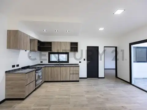 VENTA CASA 5 AMBIENTES APTO CREDITO- A ESTRENAR EN CASEROS- ACEPTA PERMUTA