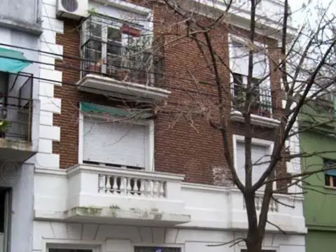 VENTA PH 3 AMBIENTES 2 PISO ESCALERA ALMAGRO
