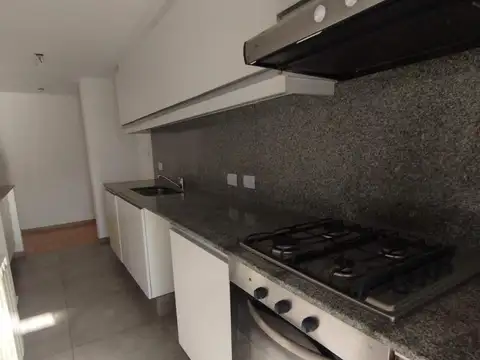 Departamento en Alquiler con 1 cocheras