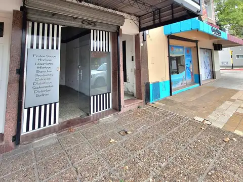 LOCAL EN ALQUILER  (Clientela latente ver descripción)