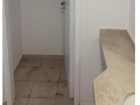 Local en Alquiler Via Púb.