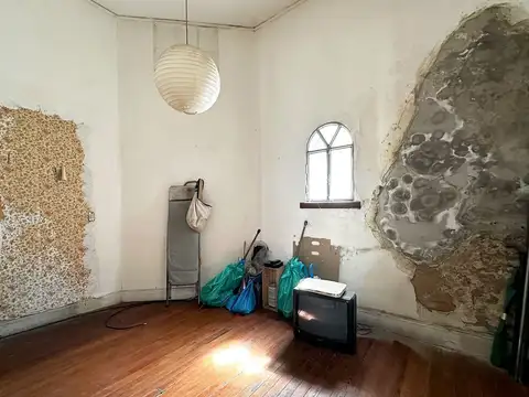 Venta casa 5 ambientes con local en Balvanera