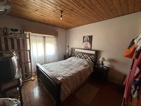 Casa 4 ambientes con 1 baño
