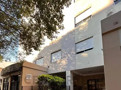 6 entre 63 y 64. Departamento de 2 dormitorios con cochera