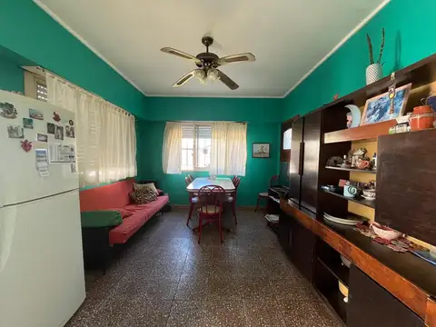 Casa 4 ambientes con 1 baño