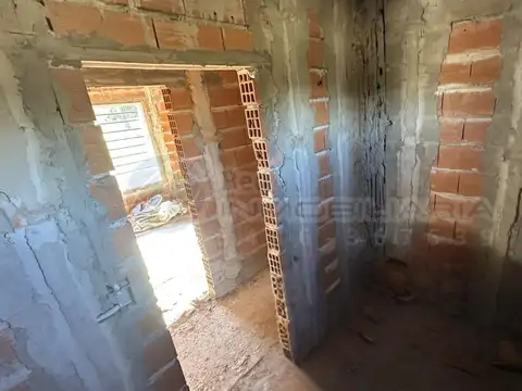 Casa a terminar con fracción de lote