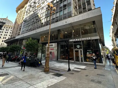Venta Impecable Oficina con Cochera fija y Toilette Propio en Centro
