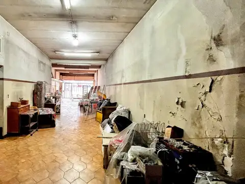 Local en Venta en Valentin Alsina, USD 230.000