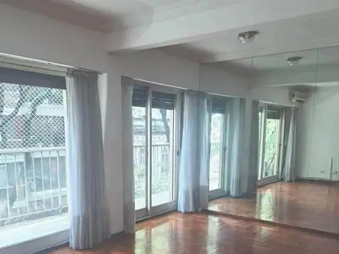 Muy Buen Departamento 4 Ambientes con Dependencia y Cochera