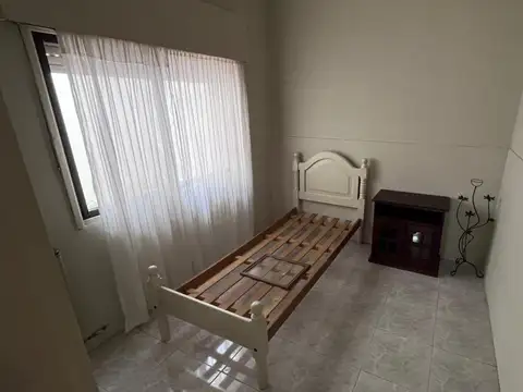 CASA EN VENTA CON OFICINA