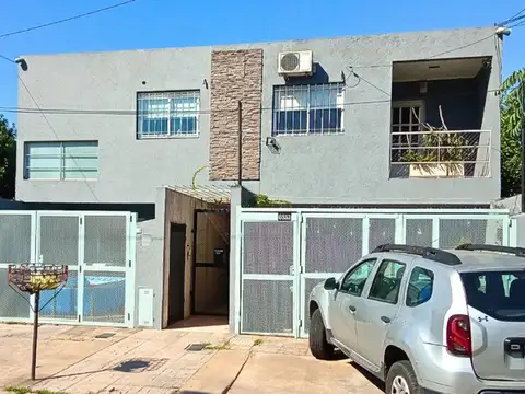 Depto Tipo Casa 2 ambientes con 1 baño