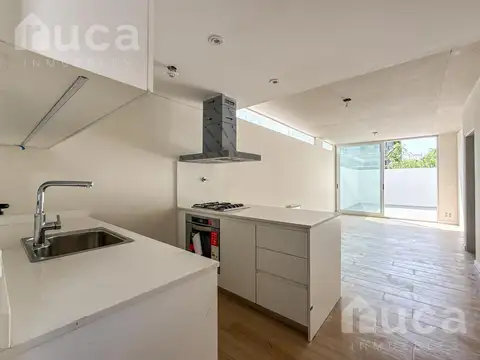 Monoambiente amplio a la venta, con balcón aterrazado y Parrilla - Saavedra