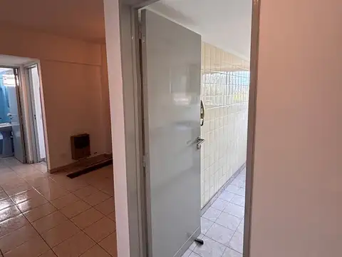 Departamento en Alquiler en Villa Ballester, $ 450.000