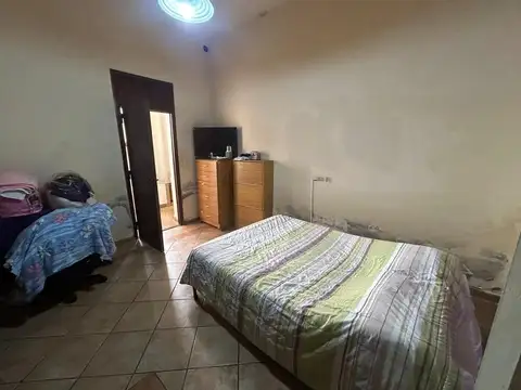 VENTA CASA C/ LOCAL PARQUE PATRICIOS APTO CREDITO