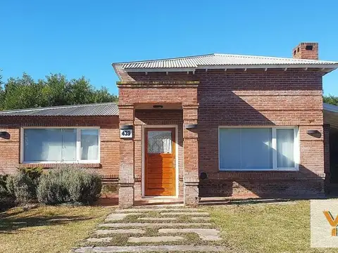 Casa en venta - 3 Dormitorios 2 Baños - Residencial I