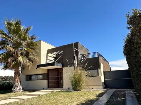 azcuénaga 1000