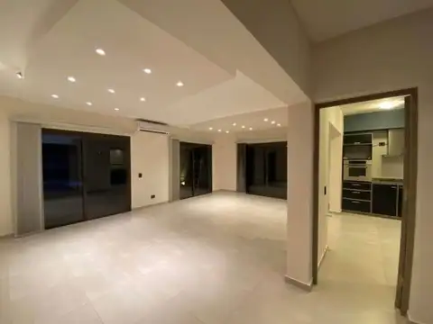 Casa en Alquiler de 3 dormitorios