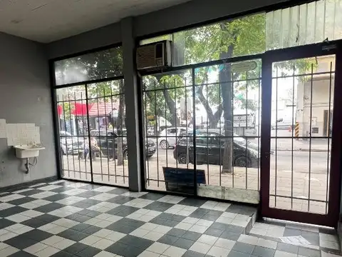 Local en Venta Via Pública