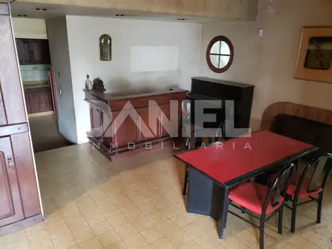 CHALET DOS PLANTAS UBICADO PARQUE SAYAGO, LA MEJOR ZONA RESIDENCIAL DE CASTELAR NORTE!