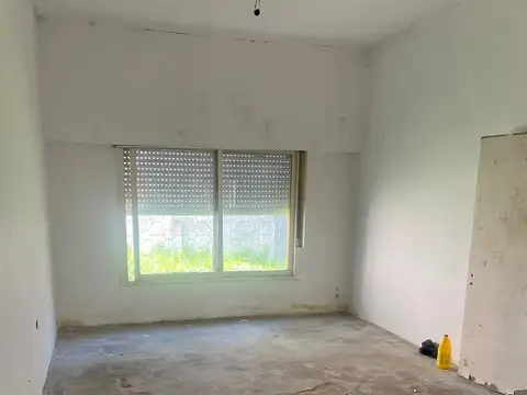 Casa en Alquiler con 1 cochera