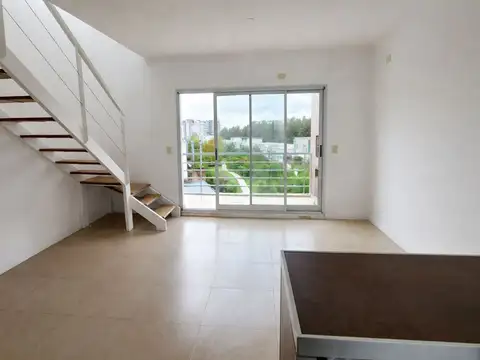 AVENIDA DEL GOLF 600