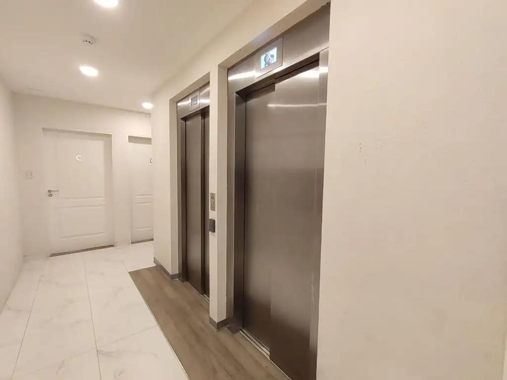 Faro del Boulevard de 34 Unidades en Nueva Cordoba