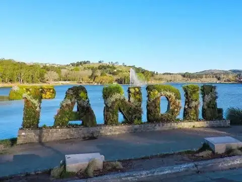 Casa 3 ambientes con parque en Tandil