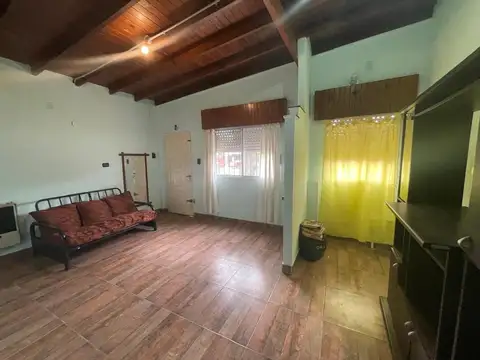 Casa en Alquiler en Parque San Martin, $ 550.000
