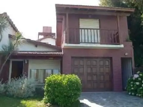 Casa  en Venta ubicado en Villa Gesell, Costa Atlántica, Buenos Aires - SVN0671_LP584459_1