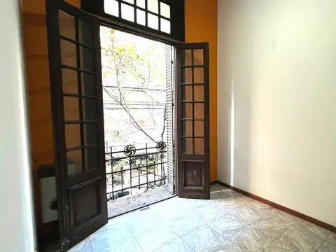 VENTA PH 6 AMBIENTES EN BALVANERA IDEAL FLIPPING