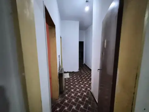 Casa estilo americana en José C. Paz - ¡Apta crédito!