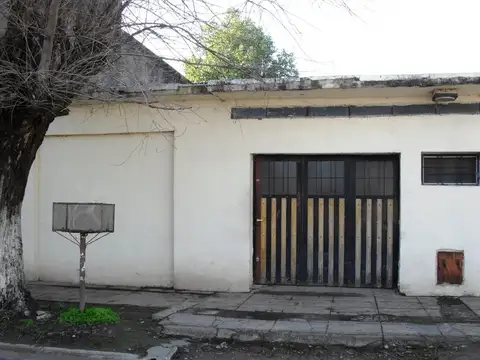 Casa estilo americana en José C. Paz - ¡Apta crédito!
