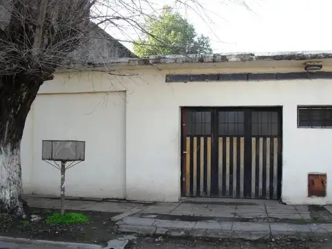 Casa estilo americana en José C. Paz - ¡Apta crédito!