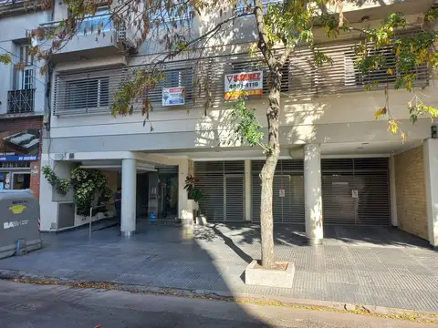 Cochera - en Venta