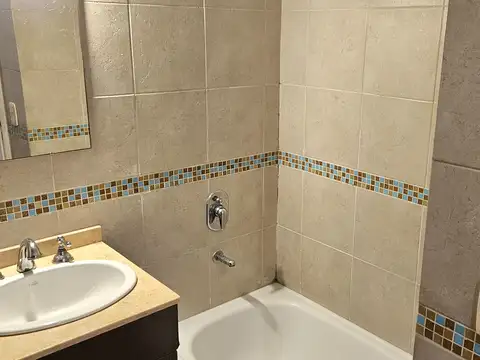 Departamento en Alquiler con 1 cochera