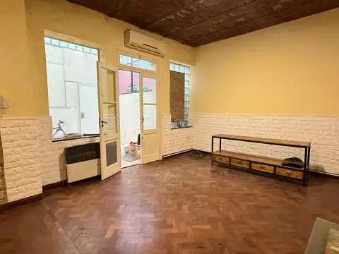 Depto Tipo Casa en Venta 60 años