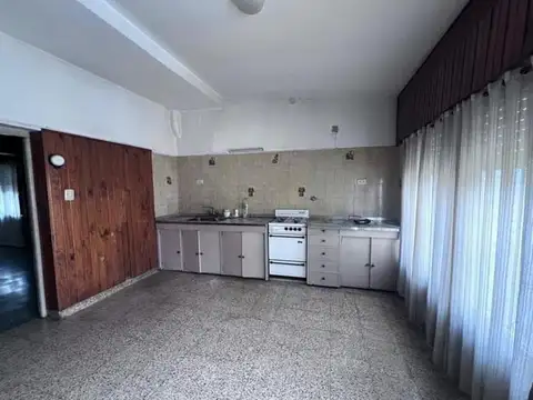 Casa en Venta en Castelar Norte, USD 108.000