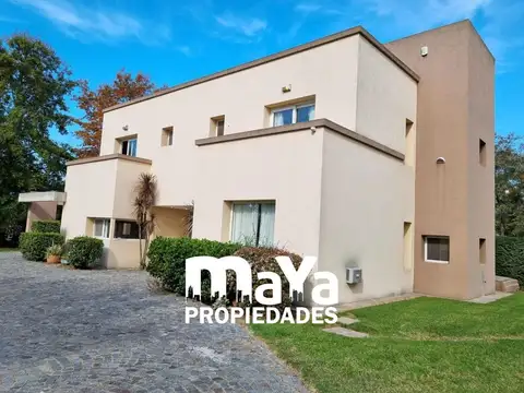 CASA PREMIUM EN PARQUE SAKURA