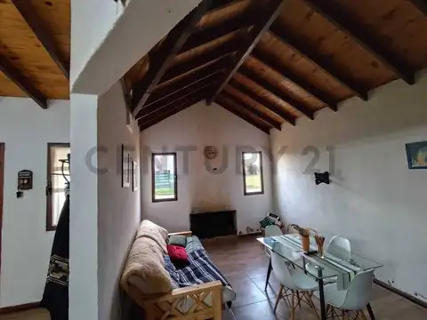 Casa 3 ambientes con 2 baños