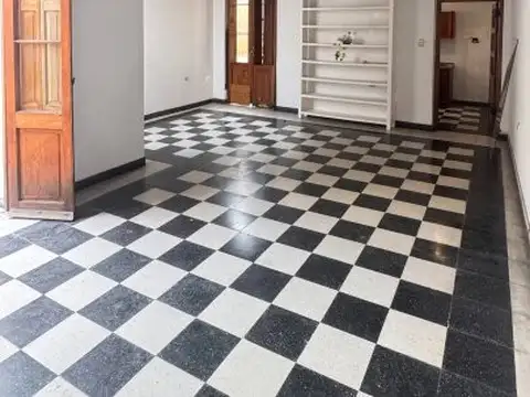 Casona En Güemes, Fines Comerciales.