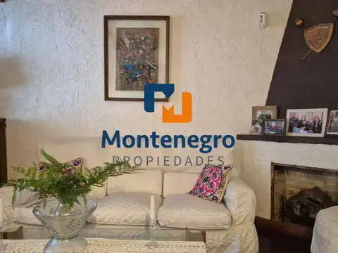 Casa 6 ambientes con 3 baños