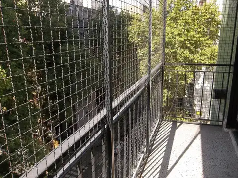 2 amb Frente Bcon 47m "SE ENTREGA RECIEN PINTADO"