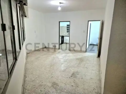 VENTA PH 3 AMBIENTES 1ER PISO ADROGUÉ CENTRO
