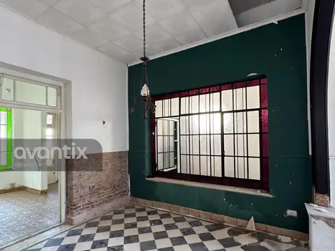 Casa 6 ambientes con 1 baño