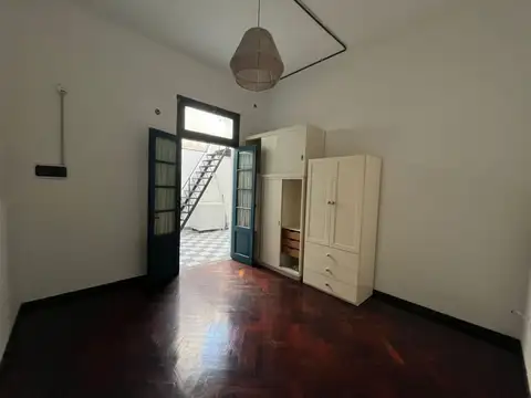 Depto Tipo Casa en Venta en Villa Pueyrredon, USD 139.000