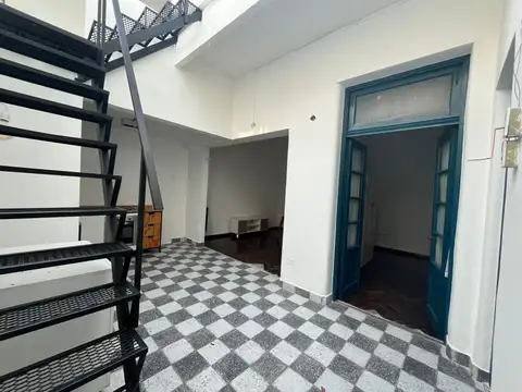 Depto Tipo Casa en Venta de 3 ambientes