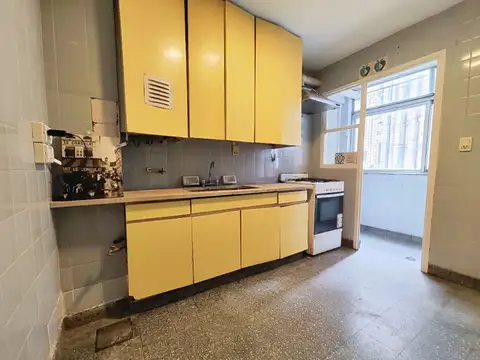 Departamento 4 ambientes con 2 baños