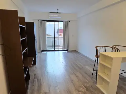 DEPARTAMENTO MONOAMBIENTE EN ALQUILER CON COCHERA